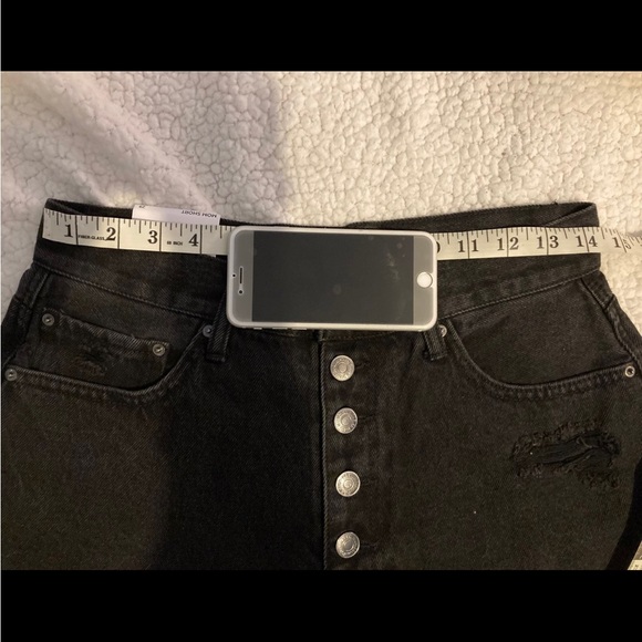 Forever21 size 29 high wasted  jeans - Picture 4 of 5